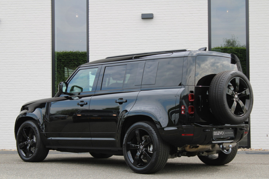 Land Rover Defender 110 3.0 D300 / 110 / X-Dynamic / HSE / Luchtvering / Panorama / Vol Opties / NIEUW