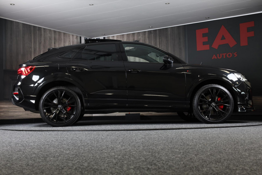 Audi Q3 Sportback 45 TFSI e S Line / 21 Inch / AUT / Acc / Lane Assist / Camera / Dode Hoek / Open Panoramadak / Matrix