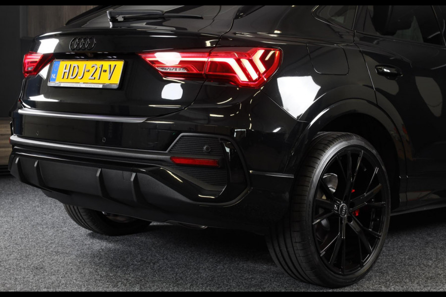 Audi Q3 Sportback 45 TFSI e S Line / 21 Inch / AUT / Acc / Lane Assist / Camera / Dode Hoek / Open Panoramadak / Matrix