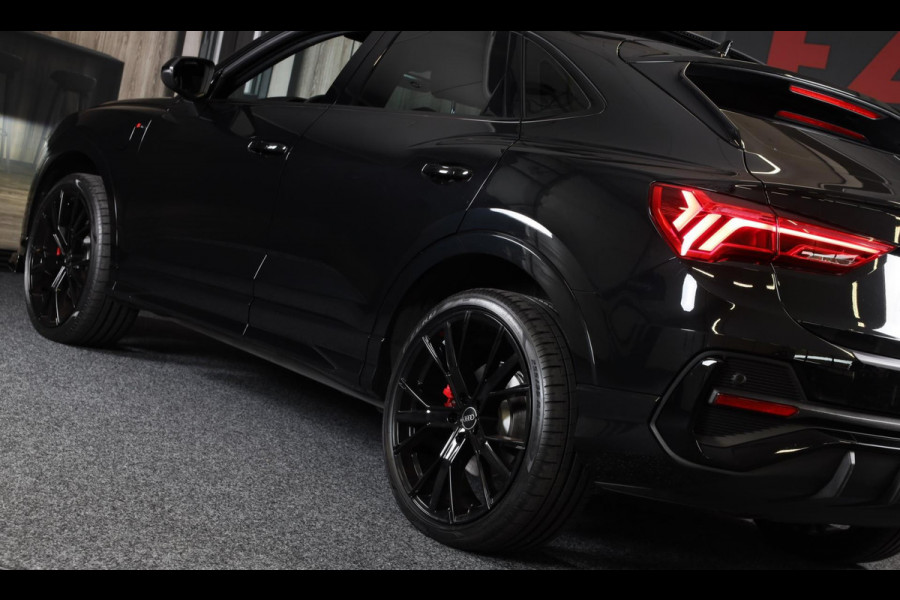 Audi Q3 Sportback 45 TFSI e S Line / 21 Inch / AUT / Acc / Lane Assist / Camera / Dode Hoek / Open Panoramadak / Matrix