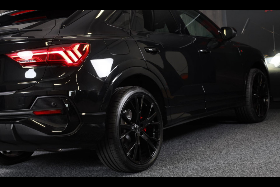 Audi Q3 Sportback 45 TFSI e S Line / 21 Inch / AUT / Acc / Lane Assist / Camera / Dode Hoek / Open Panoramadak / Matrix