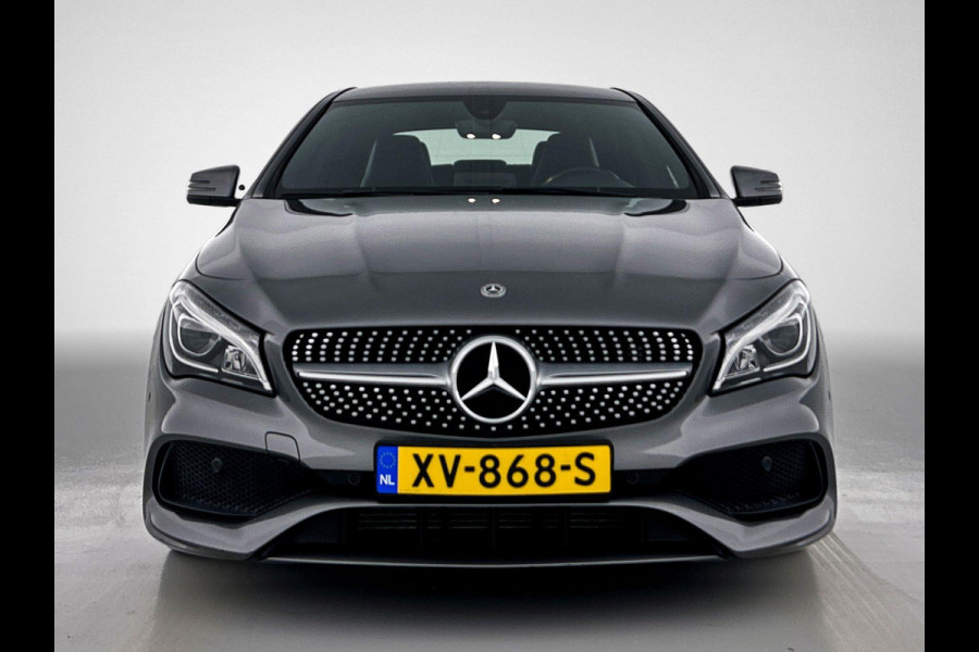 Mercedes-Benz CLA-Klasse 180 AMG Night Automaat (NAVIGATIE, STOELVERWARMING, LED, STUURBEDIENING, AFNEEMBARE TREKHAAK)