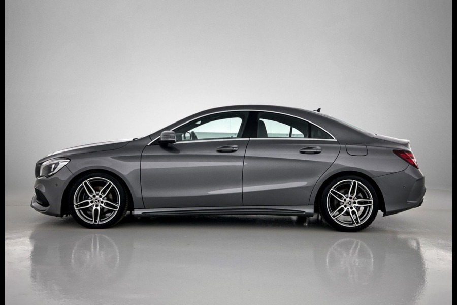 Mercedes-Benz CLA-Klasse 180 AMG Night Automaat (NAVIGATIE, STOELVERWARMING, LED, STUURBEDIENING, AFNEEMBARE TREKHAAK)