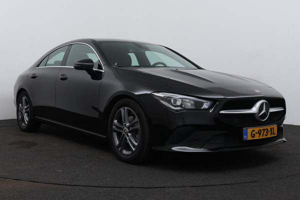 Mercedes-Benz CLA-Klasse 180 Business Solution Automaat (NAVIGATIE, CAMERA, PDC, 1e EIGENAAR, GOED ONDERHOUDEN)