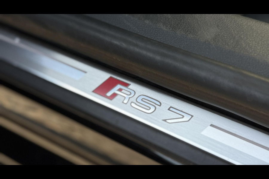 Audi RS7 Sportback 4.0 TFSI quattro | Hud | Keramisch | Pano