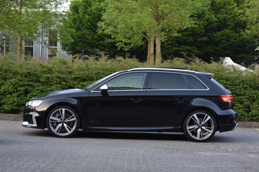 Audi A3 Sportback 2.5 TFSI RS 3 quattro Pano Kuipstoelen B&O Leder RS3