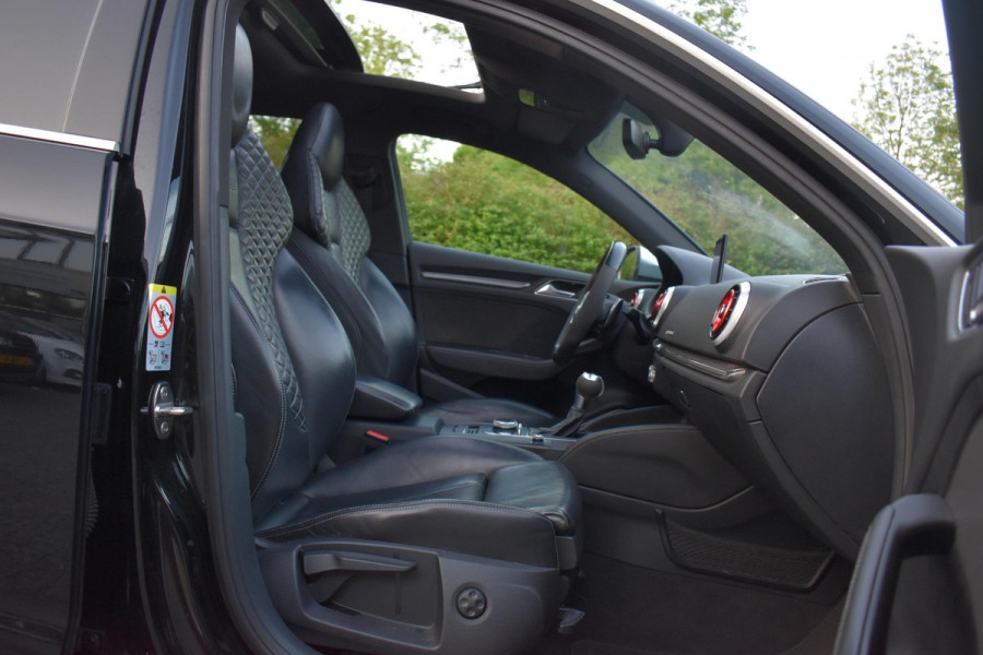 Audi A3 Sportback 2.5 TFSI RS 3 quattro Pano Kuipstoelen B&O Leder RS3