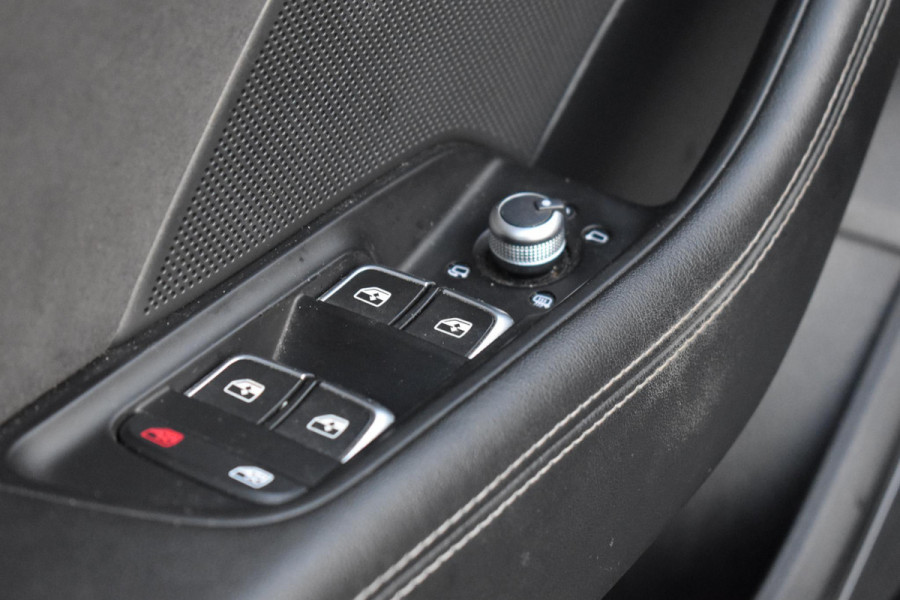 Audi A3 Sportback 2.5 TFSI RS 3 quattro Pano Kuipstoelen B&O Leder RS3