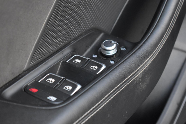 Audi A3 Sportback 2.5 TFSI RS 3 quattro Pano Kuipstoelen B&O Leder RS3