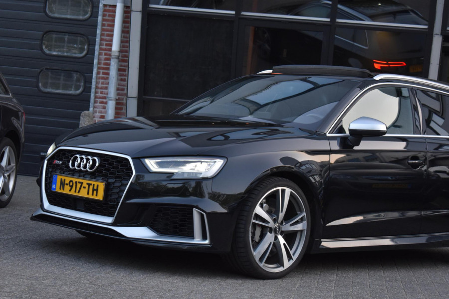 Audi A3 Sportback 2.5 TFSI RS 3 quattro Pano Kuipstoelen B&O Leder RS3
