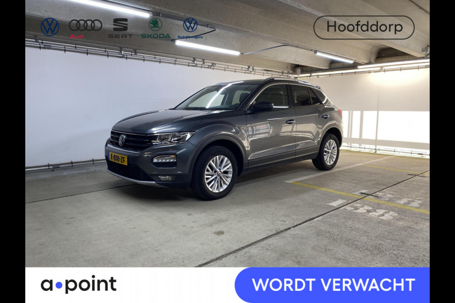 Volkswagen T-Roc 1.0 TSI Style 110 pk | Navigatie | Parkeersensoren | Adaptieve cruise control | Autom. airco |