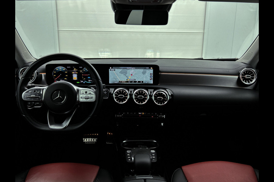 Mercedes-Benz A-Klasse 250 e AMG Plug-In Hybride | AMG Line | Lederen Bekleding | Spiegelpakket | Smartphone intergratie | Inclusief 24 maanden MB Certified garantie voor Europa.