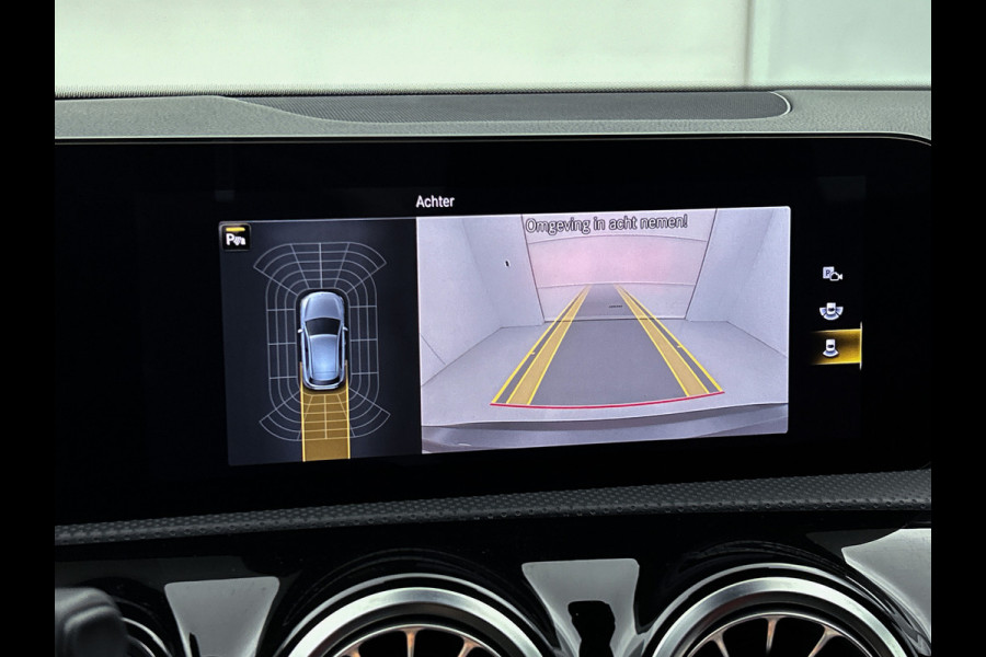 Mercedes-Benz A-Klasse 250 e AMG Plug-In Hybride | AMG Line | Lederen Bekleding | Spiegelpakket | Smartphone intergratie | Inclusief 24 maanden MB Certified garantie voor Europa.