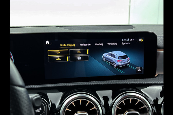 Mercedes-Benz A-Klasse 250 e AMG Plug-In Hybride | AMG Line | Lederen Bekleding | Spiegelpakket | Smartphone intergratie | Inclusief 24 maanden MB Certified garantie voor Europa.