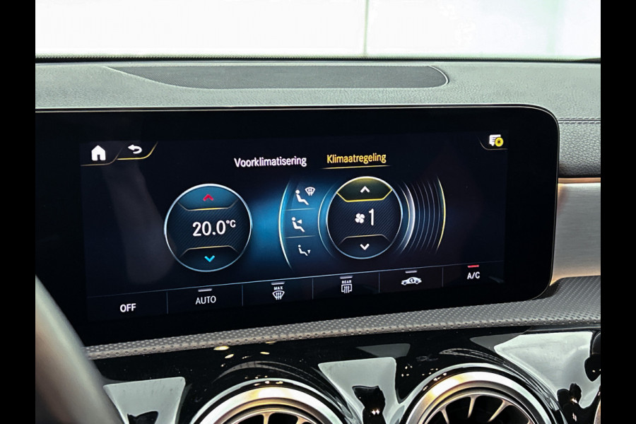 Mercedes-Benz A-Klasse 250 e AMG Plug-In Hybride | AMG Line | Lederen Bekleding | Spiegelpakket | Smartphone intergratie | Inclusief 24 maanden MB Certified garantie voor Europa.