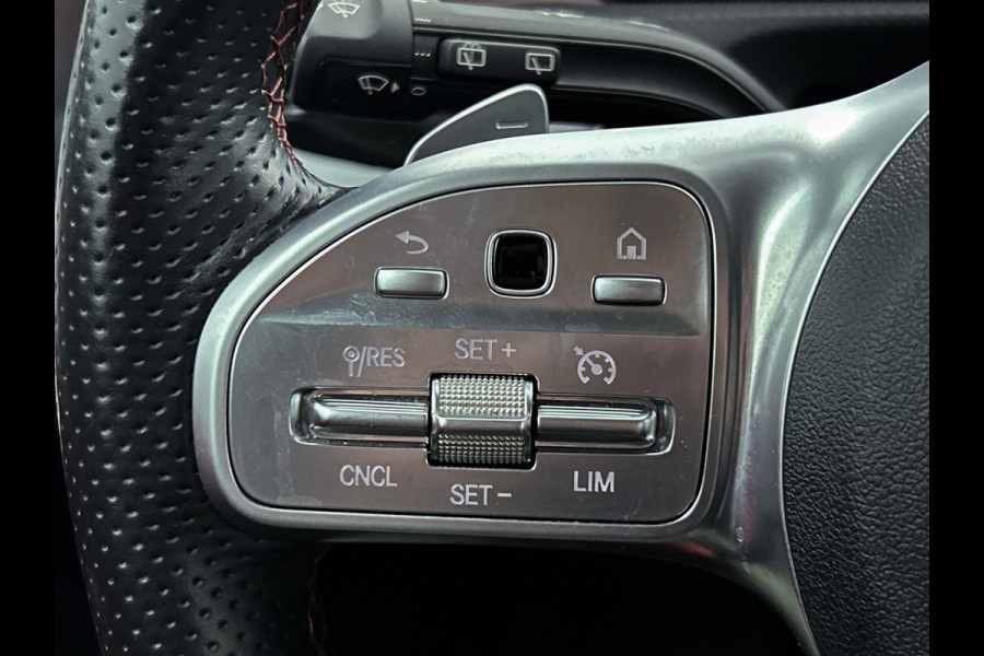 Mercedes-Benz A-Klasse 250 e AMG Plug-In Hybride | AMG Line | Lederen Bekleding | Spiegelpakket | Smartphone intergratie | Inclusief 24 maanden MB Certified garantie voor Europa.