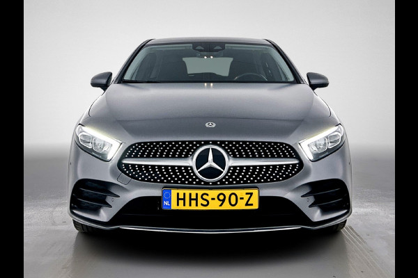 Mercedes-Benz A-Klasse 250 e AMG Plug-In Hybride | AMG Line | Lederen Bekleding | Spiegelpakket | Smartphone intergratie | Inclusief 24 maanden MB Certified garantie voor Europa.