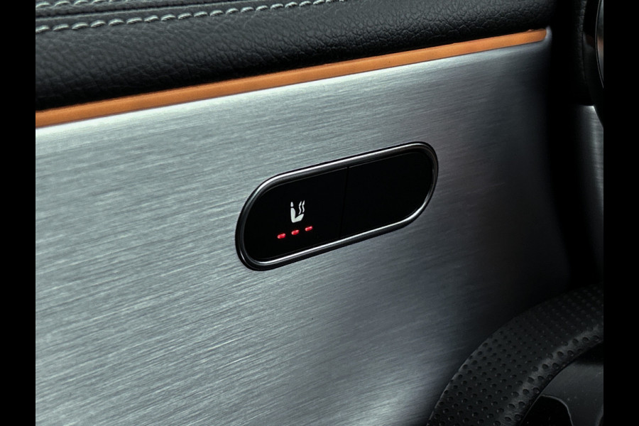 Mercedes-Benz A-Klasse 250 e AMG Plug-In Hybride | AMG Line | Lederen Bekleding | Spiegelpakket | Smartphone intergratie | Inclusief 24 maanden MB Certified garantie voor Europa.