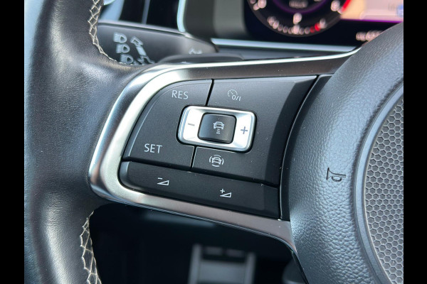 Volkswagen Golf 1.5 TSI 3x R-Line DSG Virtual Carplay LED 18''