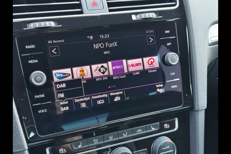 Volkswagen Golf 1.5 TSI 3x R-Line DSG Virtual Carplay LED 18''