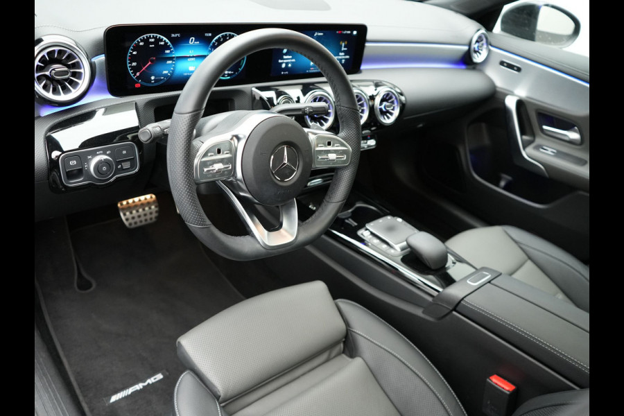 Mercedes-Benz CLA-Klasse Shooting Brake 250 e AMG Plug In Hybrid PHEV | Panodak | Alcantara Sportstoelen Verwarmd & Ventilatie | Widescreen Navi | L.M. 19" | Sfeerverlichting | Carplay | 360 Camera |