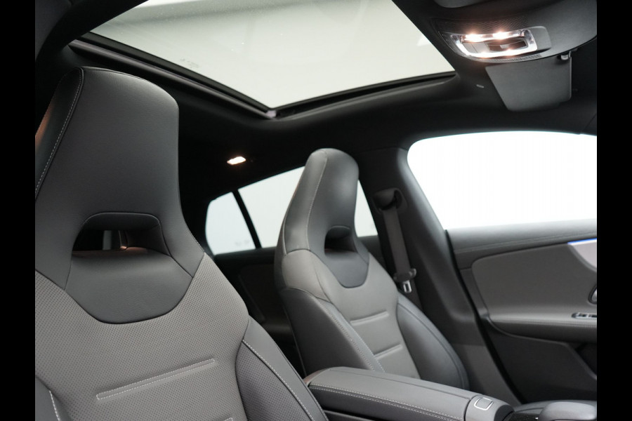 Mercedes-Benz CLA-Klasse Shooting Brake 250 e AMG Plug In Hybrid PHEV | Panodak | Alcantara Sportstoelen Verwarmd & Ventilatie | Widescreen Navi | L.M. 19" | Sfeerverlichting | Carplay | 360 Camera |