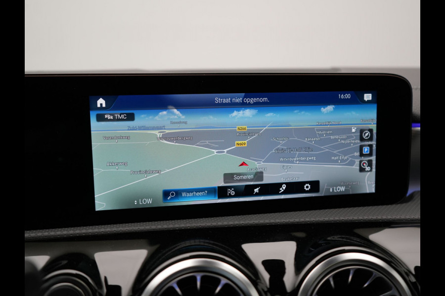 Mercedes-Benz CLA-Klasse Shooting Brake 250 e AMG Plug In Hybrid PHEV | Panodak | Alcantara Sportstoelen Verwarmd & Ventilatie | Widescreen Navi | L.M. 19" | Sfeerverlichting | Carplay | 360 Camera |