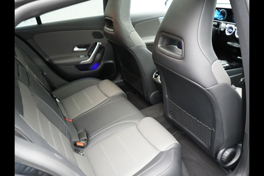 Mercedes-Benz CLA-Klasse Shooting Brake 250 e AMG Plug In Hybrid PHEV | Panodak | Alcantara Sportstoelen Verwarmd & Ventilatie | Widescreen Navi | L.M. 19" | Sfeerverlichting | Carplay | 360 Camera |