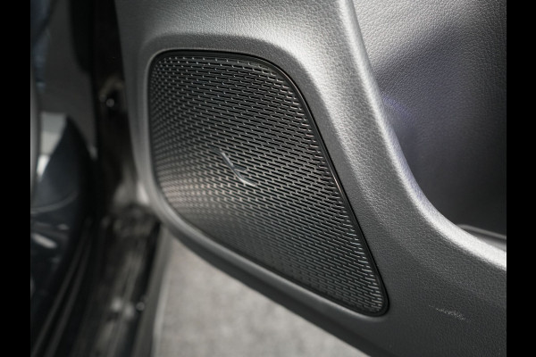 Mercedes-Benz CLA-Klasse Shooting Brake 250 e AMG Plug In Hybrid PHEV | Panodak | Alcantara Sportstoelen Verwarmd & Ventilatie | Widescreen Navi | L.M. 19" | Sfeerverlichting | Carplay | 360 Camera |