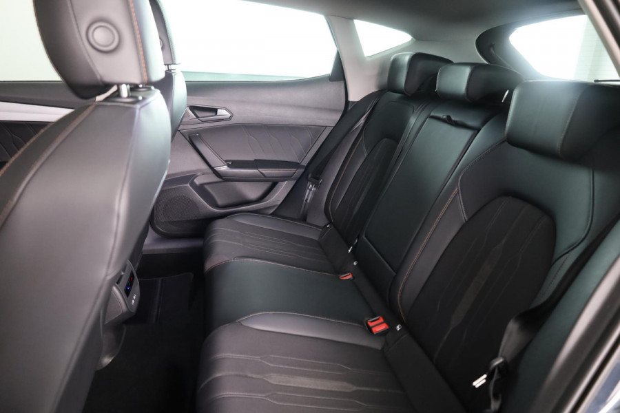 CUPRA Formentor 1.4 TSI e-Hybrid Essential 204 pk Automaat (DSG) | Autom. airco (3 zones) | Parkeersensoren achter | Adaptieve cruise control | LED koplampen |