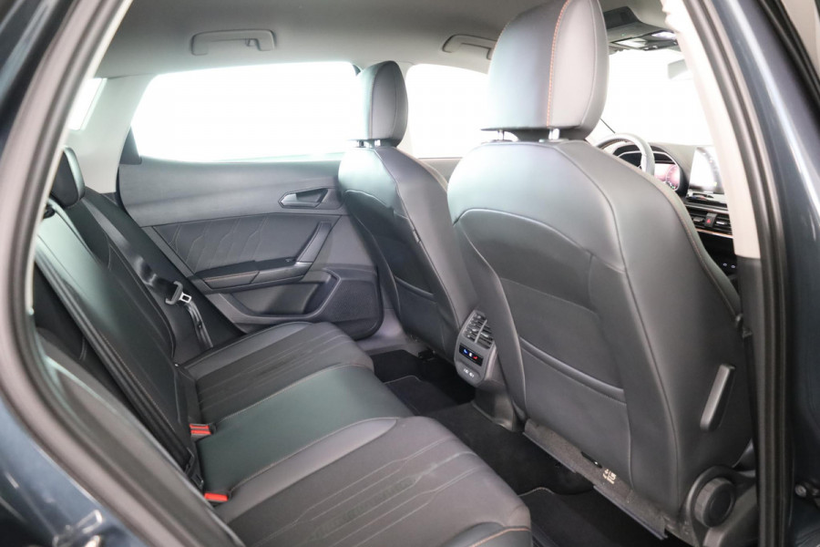 CUPRA Formentor 1.4 TSI e-Hybrid Essential 204 pk Automaat (DSG) | Autom. airco (3 zones) | Parkeersensoren achter | Adaptieve cruise control | LED koplampen |
