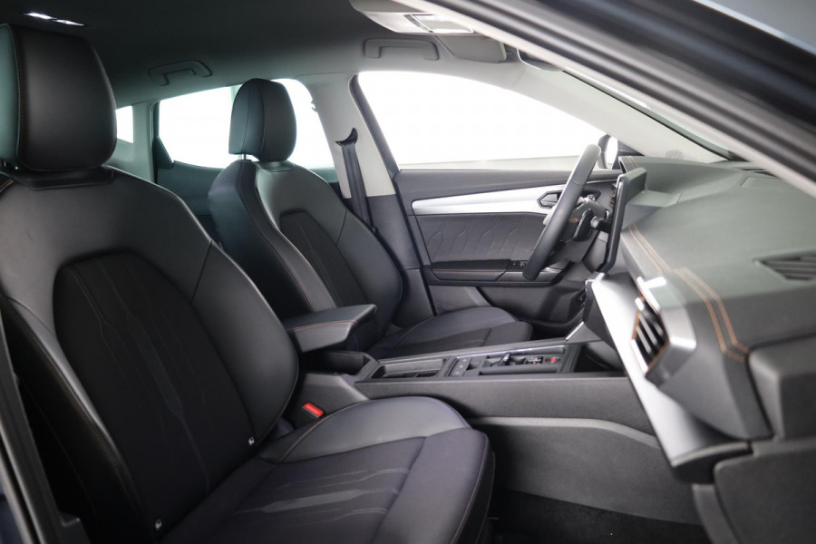 CUPRA Formentor 1.4 TSI e-Hybrid Essential 204 pk Automaat (DSG) | Autom. airco (3 zones) | Parkeersensoren achter | Adaptieve cruise control | LED koplampen |
