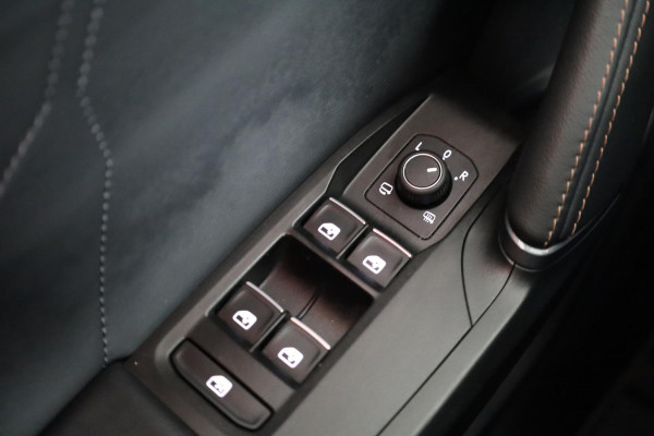 CUPRA Formentor 1.4 TSI e-Hybrid Essential 204 pk Automaat (DSG) | Autom. airco (3 zones) | Parkeersensoren achter | Adaptieve cruise control | LED koplampen |