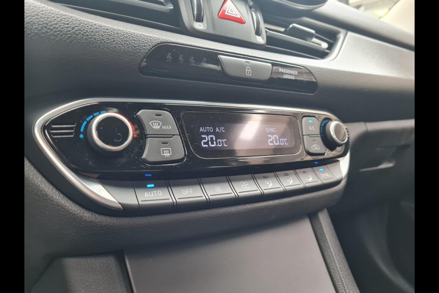 Hyundai i30 1.0 T-GDi MHEV Comfort | 120PK | Apple Carplay/Android Auto | cruise control | climate control | stoel- stuurverwarming