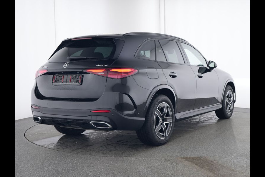 Mercedes-Benz GLC GLC 300e 4MATIC AMG Line | AIRMATIC | Achterassturing