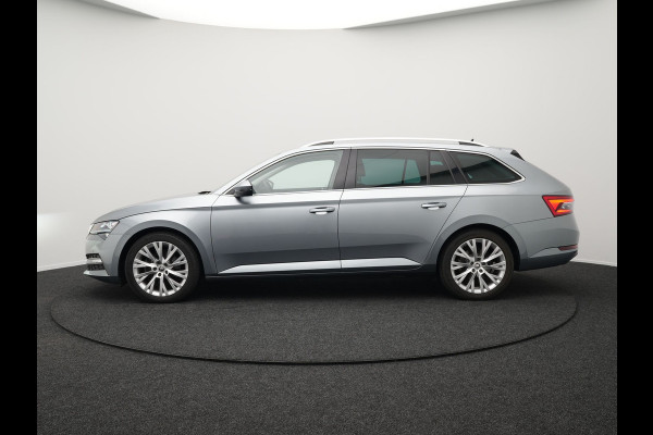 Škoda Superb Combi 1.4 TSI iV Business Edition Plus PHEV | Lederen Sportstoelen Memory | Trekhaak af Fabriek | Adaptive Cruise | Crystal LED | Apple Carplay | Navigatie | Camera | DAB |