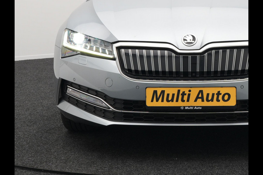 Škoda Superb Combi 1.4 TSI iV Business Edition Plus PHEV | Lederen Sportstoelen Memory | Trekhaak af Fabriek | Adaptive Cruise | Crystal LED | Apple Carplay | Navigatie | Camera | DAB |
