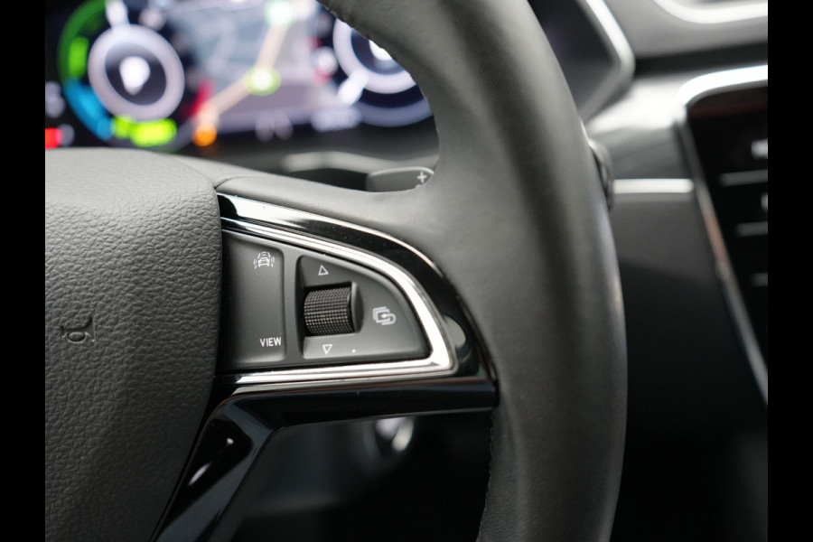 Škoda Superb Combi 1.4 TSI iV Business Edition Plus PHEV | Lederen Sportstoelen Memory | Trekhaak af Fabriek | Adaptive Cruise | Crystal LED | Apple Carplay | Navigatie | Camera | DAB |
