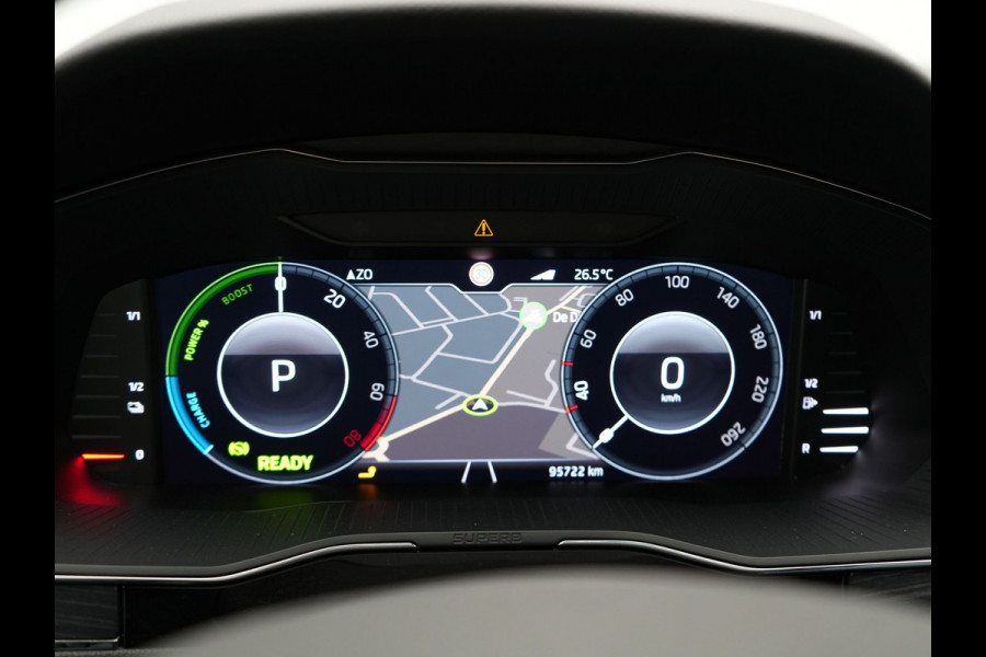 Škoda Superb Combi 1.4 TSI iV Business Edition Plus PHEV | Lederen Sportstoelen Memory | Trekhaak af Fabriek | Adaptive Cruise | Crystal LED | Apple Carplay | Navigatie | Camera | DAB |