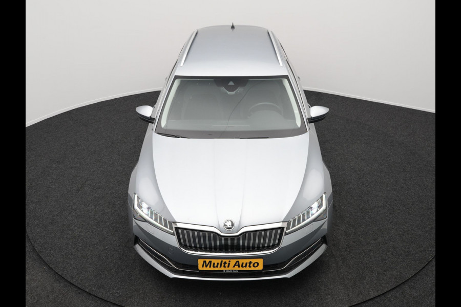Škoda Superb Combi 1.4 TSI iV Business Edition Plus PHEV | Lederen Sportstoelen Memory | Trekhaak af Fabriek | Adaptive Cruise | Crystal LED | Apple Carplay | Navigatie | Camera | DAB |