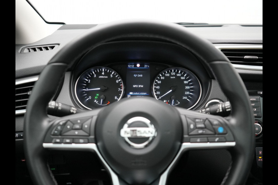 Nissan QASHQAI 1.3 DIG-T Tekna Automaat | Panodak | Adaptive Cruise | Carplay | Navigatie |  360 Camera | Electrische Stoelen | L.M. 19" | Stoelverwarming | DAB |