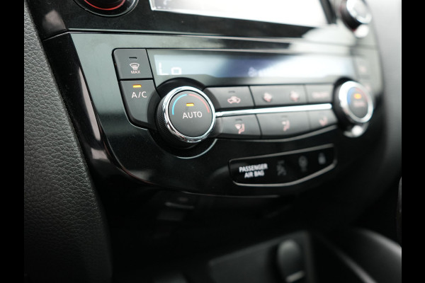 Nissan QASHQAI 1.3 DIG-T Tekna Automaat | Panodak | Adaptive Cruise | Carplay | Navigatie |  360 Camera | Electrische Stoelen | L.M. 19" | Stoelverwarming | DAB |