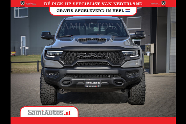Dodge Ram 1500 TRX LUNAR EDITION | ZEER ZELDZAAM | 6.2 SUPERCHARGED 702 PK HELLCAT | FULL OPTION | CERAMIC GREY | PANORAMA | CARBON PACK | BLACK BEADLOCK WHEELS | BPM VRIJ | LAUNCH CONTROL | 4X4 | 360CAMERA Rijklaar prijs met garantie en genoemde opties en extra's.