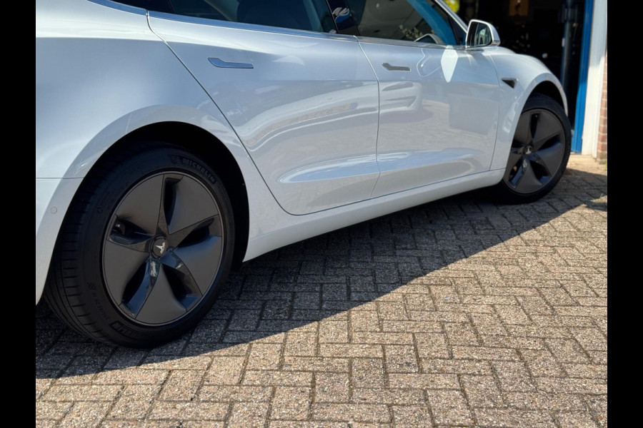 Tesla Model 3 Standard RWD Plus 60 kWh 2019 NAVI NAP 1e Eig!