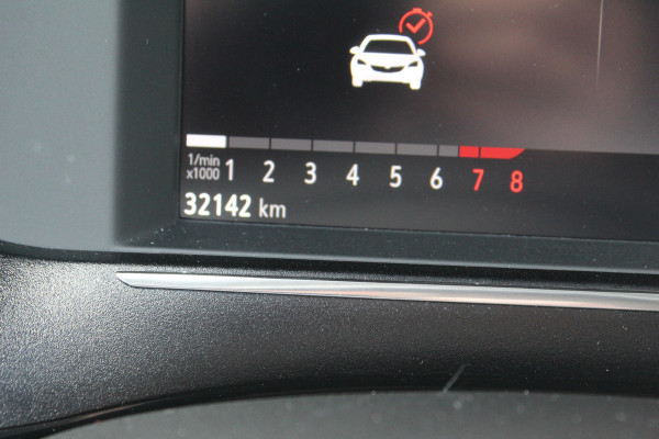 Opel Corsa 1.2-100pk Elegance 5drs. Super mooie Opel Corsa ! Cruise Control, Climate Control, Multimedia, LED verlichting, Licht metalen velgen, Lane assist etc.
