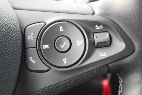 Opel Corsa 1.2-100pk Elegance 5drs. Super mooie Opel Corsa ! Cruise Control, Climate Control, Multimedia, LED verlichting, Licht metalen velgen, Lane assist etc.