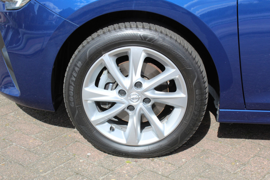 Opel Corsa 1.2-100pk Elegance 5drs. Super mooie Opel Corsa ! Cruise Control, Climate Control, Multimedia, LED verlichting, Licht metalen velgen, Lane assist etc.