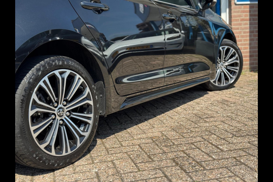 Toyota Corolla Touring Sports 1.8 Hybrid Business Plus BTW!