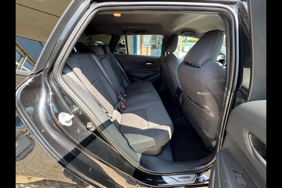 Toyota Corolla Touring Sports 1.8 Hybrid Business Plus BTW!