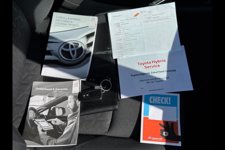Toyota Corolla Touring Sports 1.8 Hybrid Business Plus BTW!